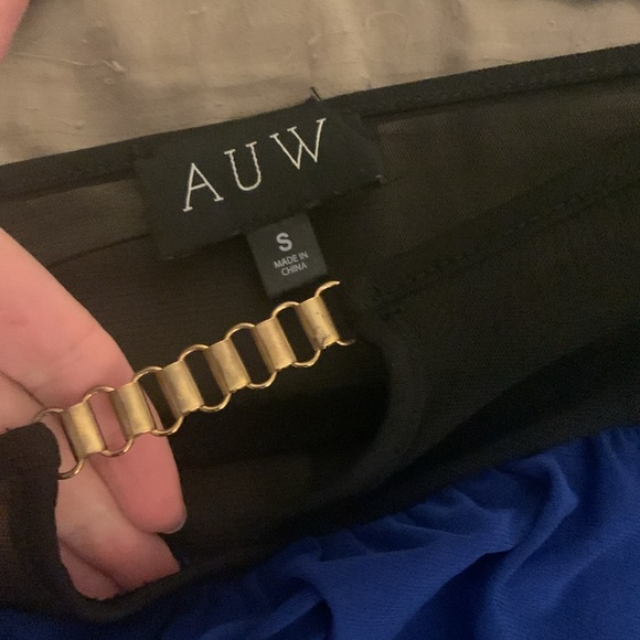 Blue and black mesh top with gold embellishment - Picture 3 of 3